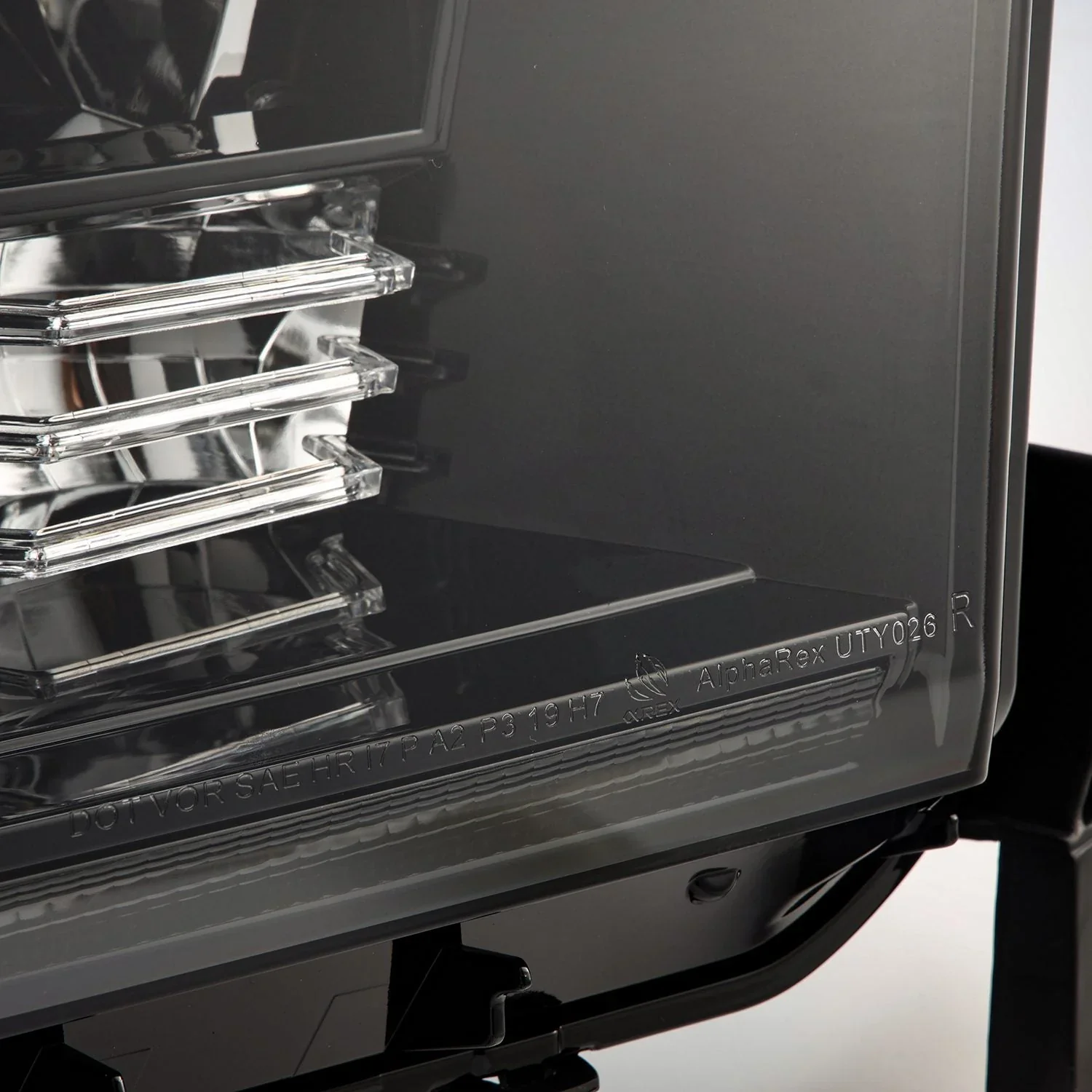 Alpharex MK II LUXX Series Alpha-Black LED Projector Headlights (2007-2013) - Image 15