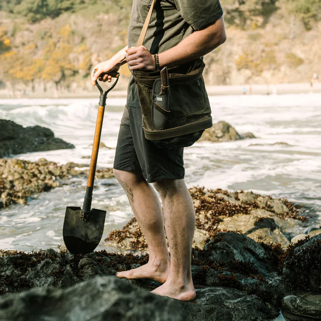 Barebones Folding Shovel - Image 4