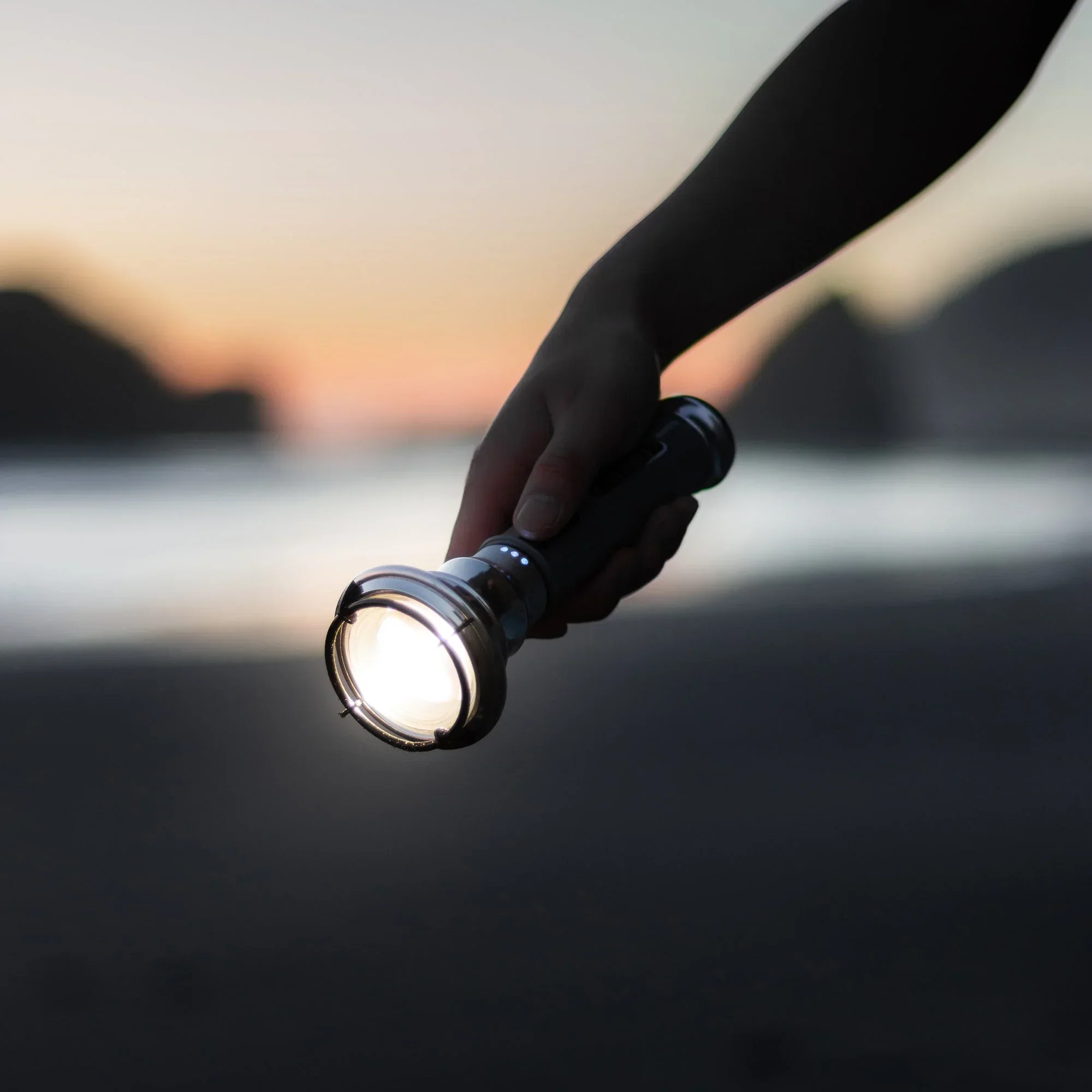 Barebones Vintage Flash Light - Image 4