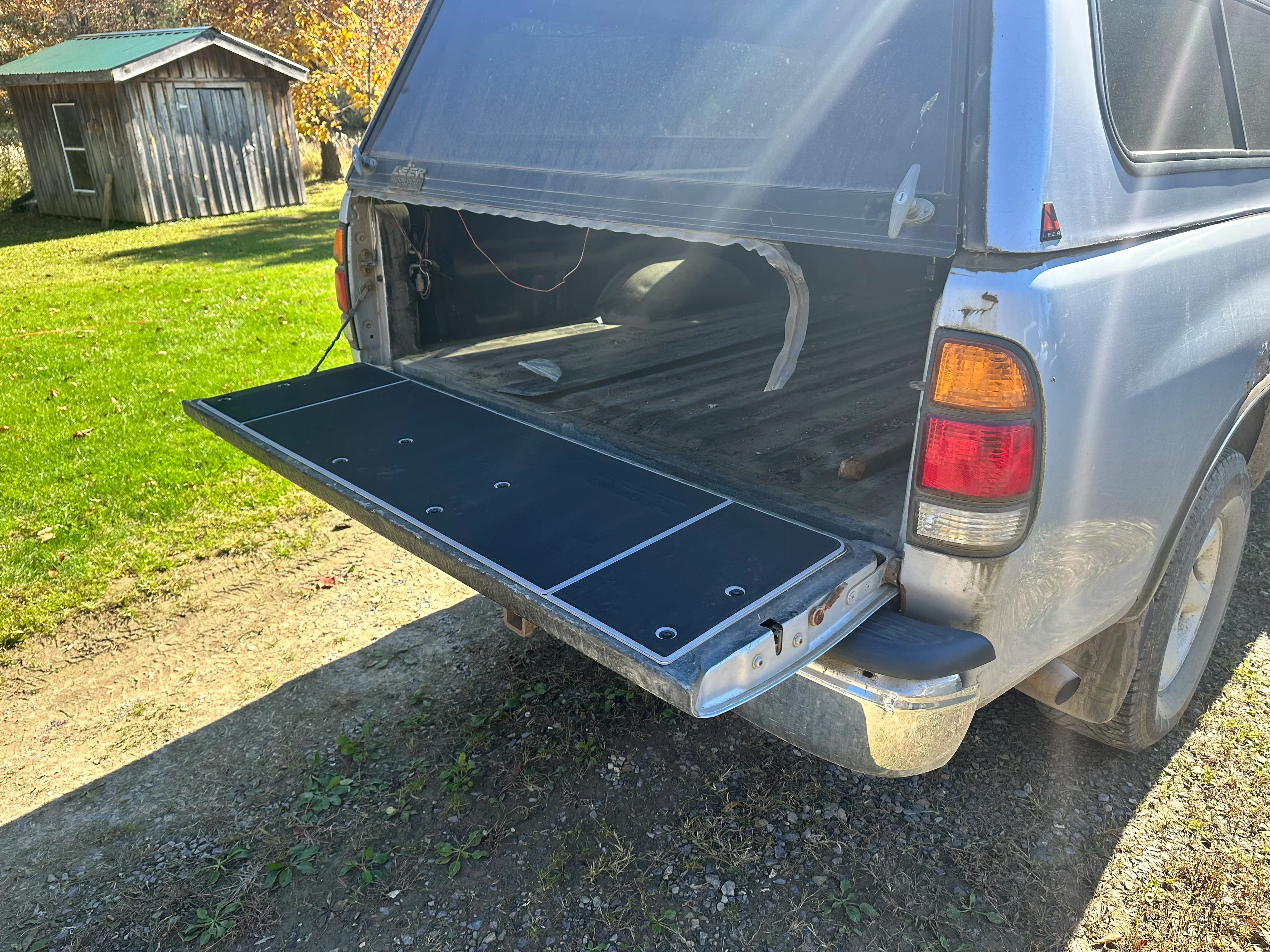 BillieBars Tailgate Cover For Tundra (2000-2006) - Image 3