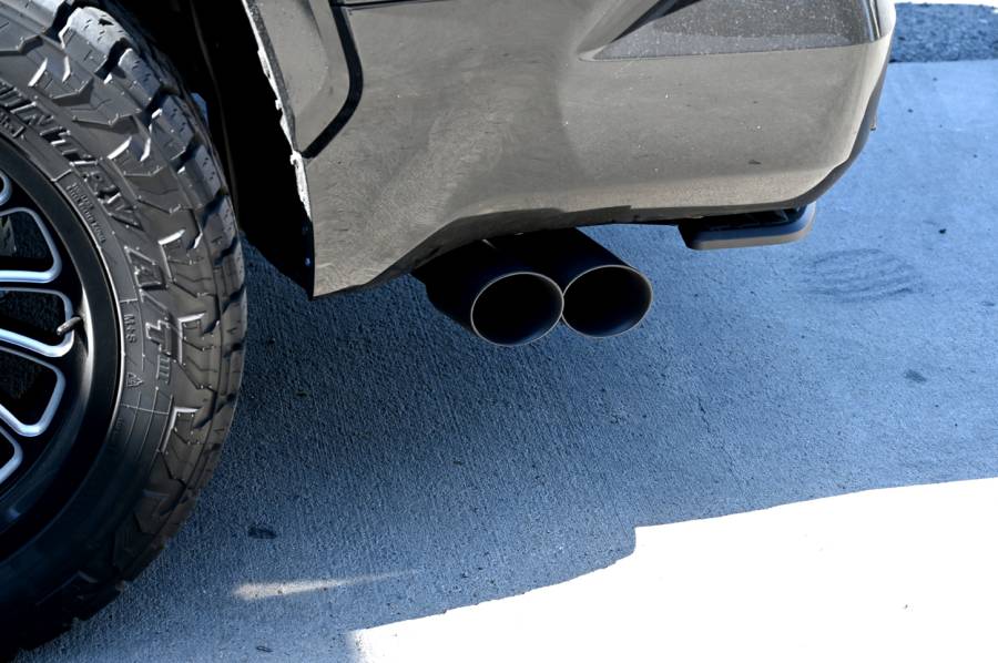 Gibson Black Elite Dual Sport Cat-Back Performance Exhaust For Tundra (2022-Current)
