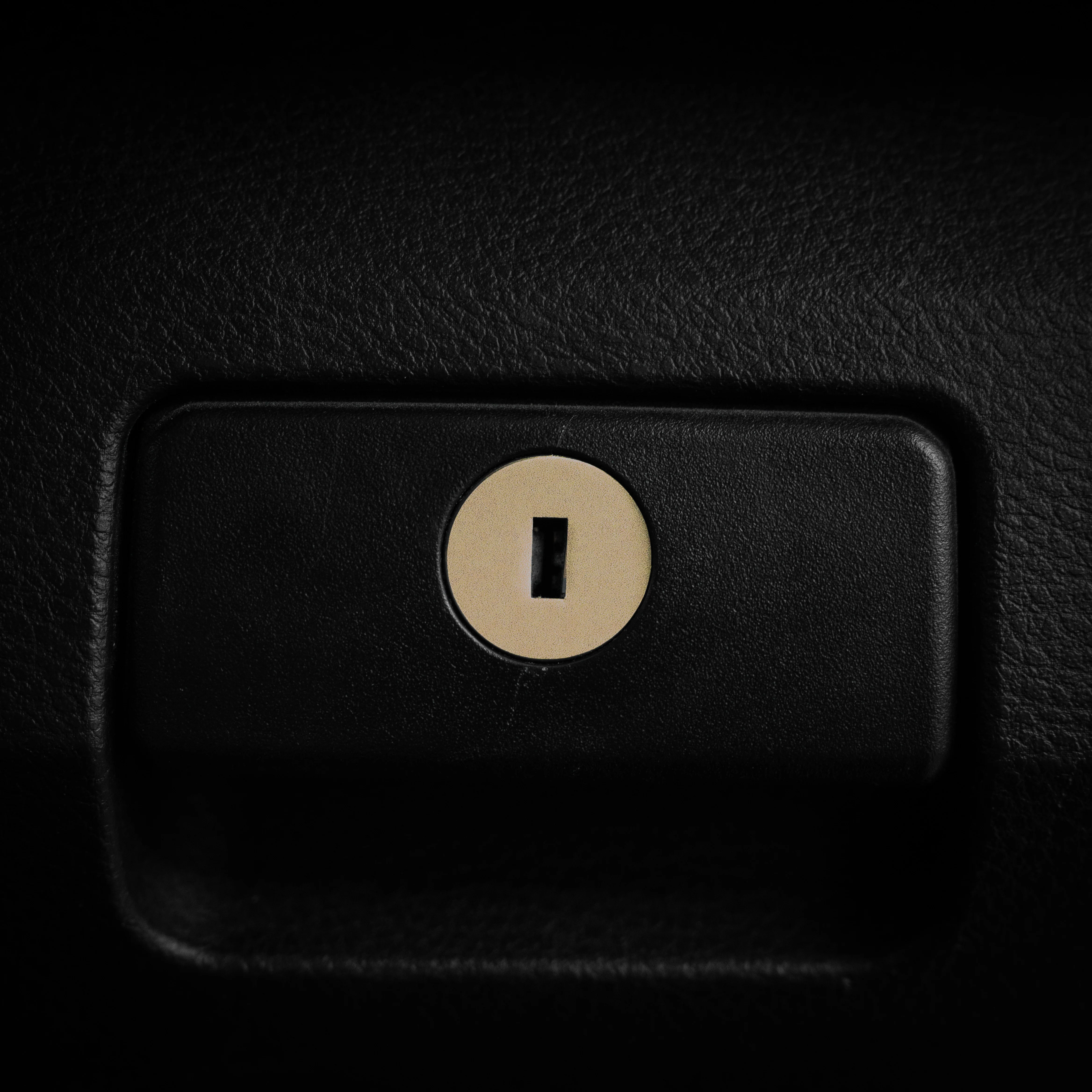 Vinyl Garage Glove Box Keyhole Cover - Image 5