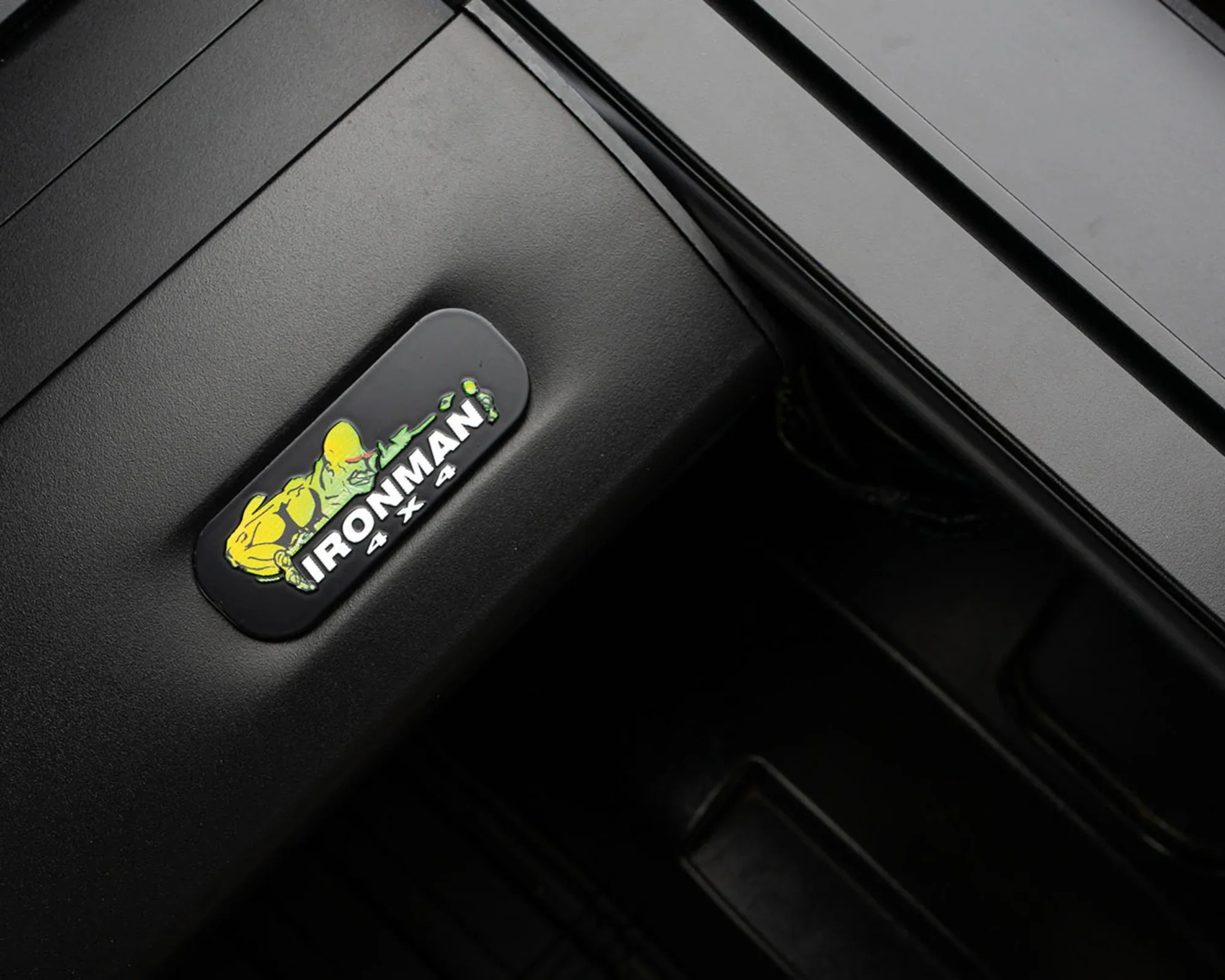 Ironman 4x4 Electric Slide-Away Tonneau Cover For Tundra (2014-2021) - Image 3