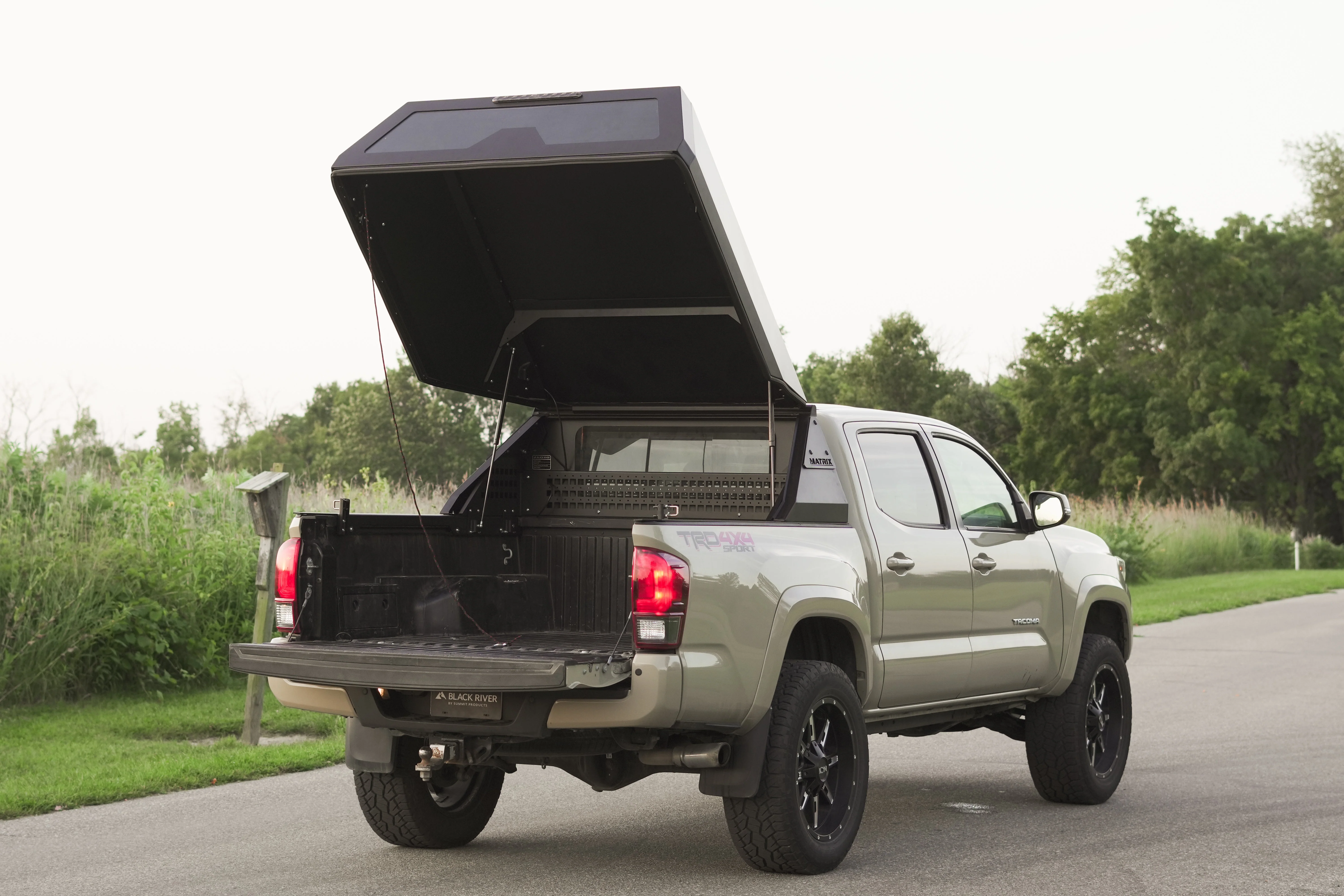 Black River Matrix GT Truck Topper For Tundra (2007-Current) - Image 4