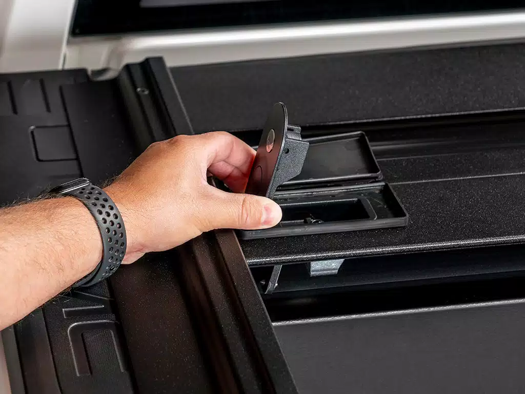 Retraxone MX Tonneau Cover For Tundra (2000-Current) - Image 4