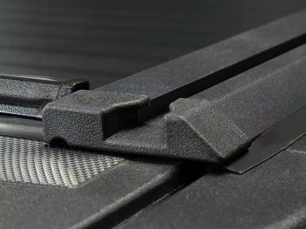 Roll-N-Lock A-Series XT Tonneau Cover For Tundra (2007-Current) - Image 8