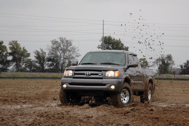 Rough Country 2.5 Inch Lift Kit For Tundra (2000-2006) - Image 4