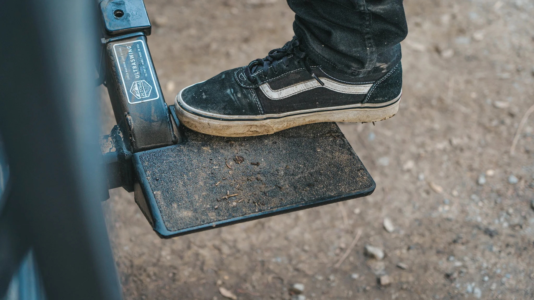 RIG'd SKEP™ Skid Plate Hitch Step - Image 10