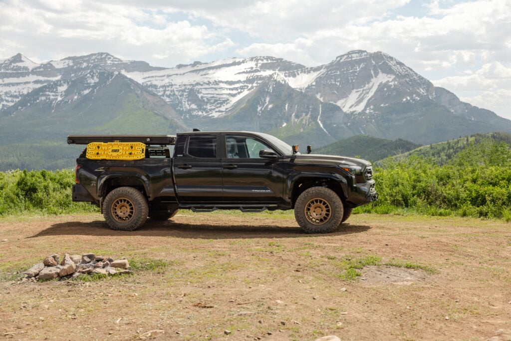 Smittybilt Aluminum Pop-Up RTT - Image 2