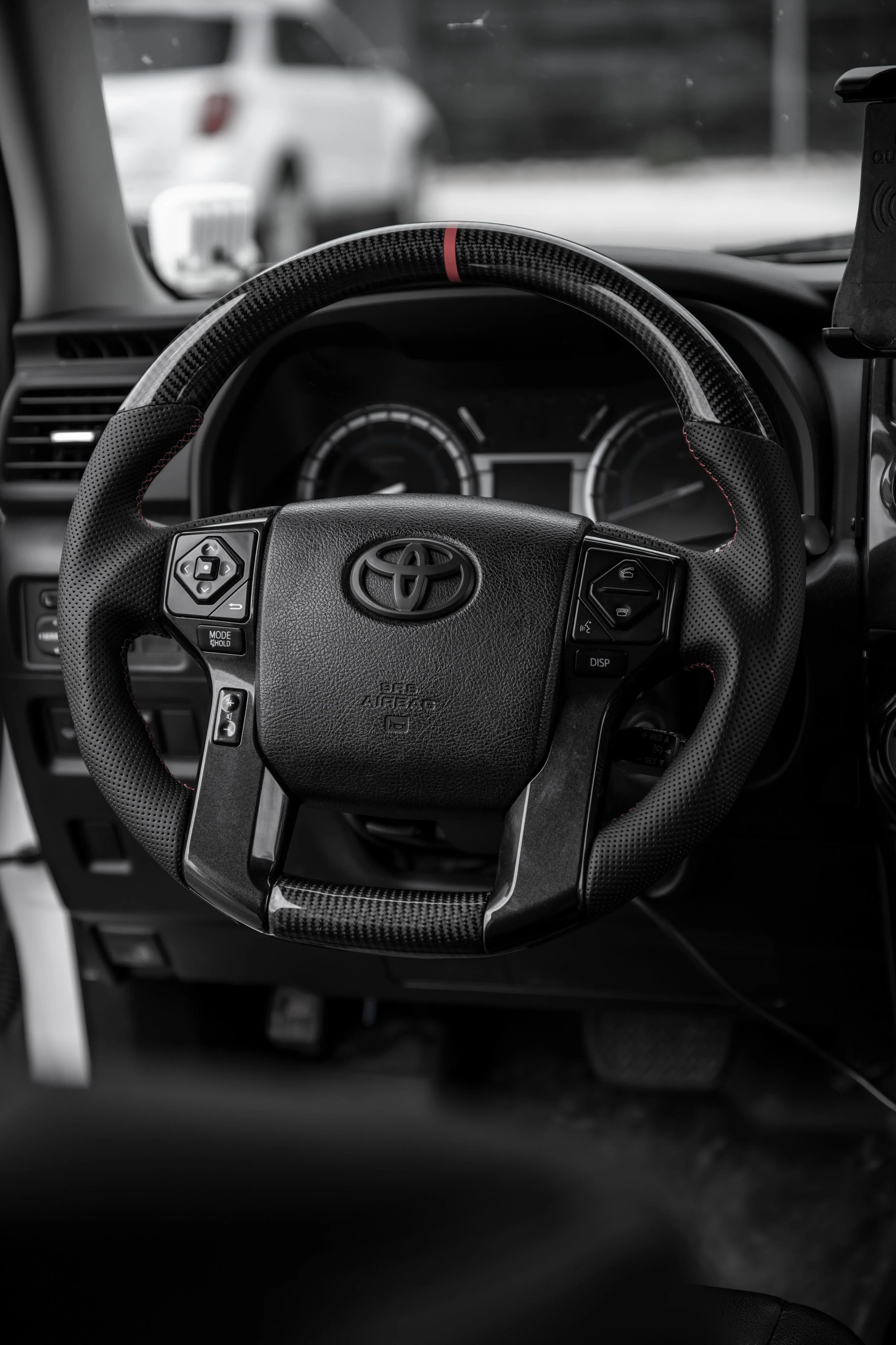 Carbon Fiber Steering Wheel For Tundra (2007-2021) - Image 3