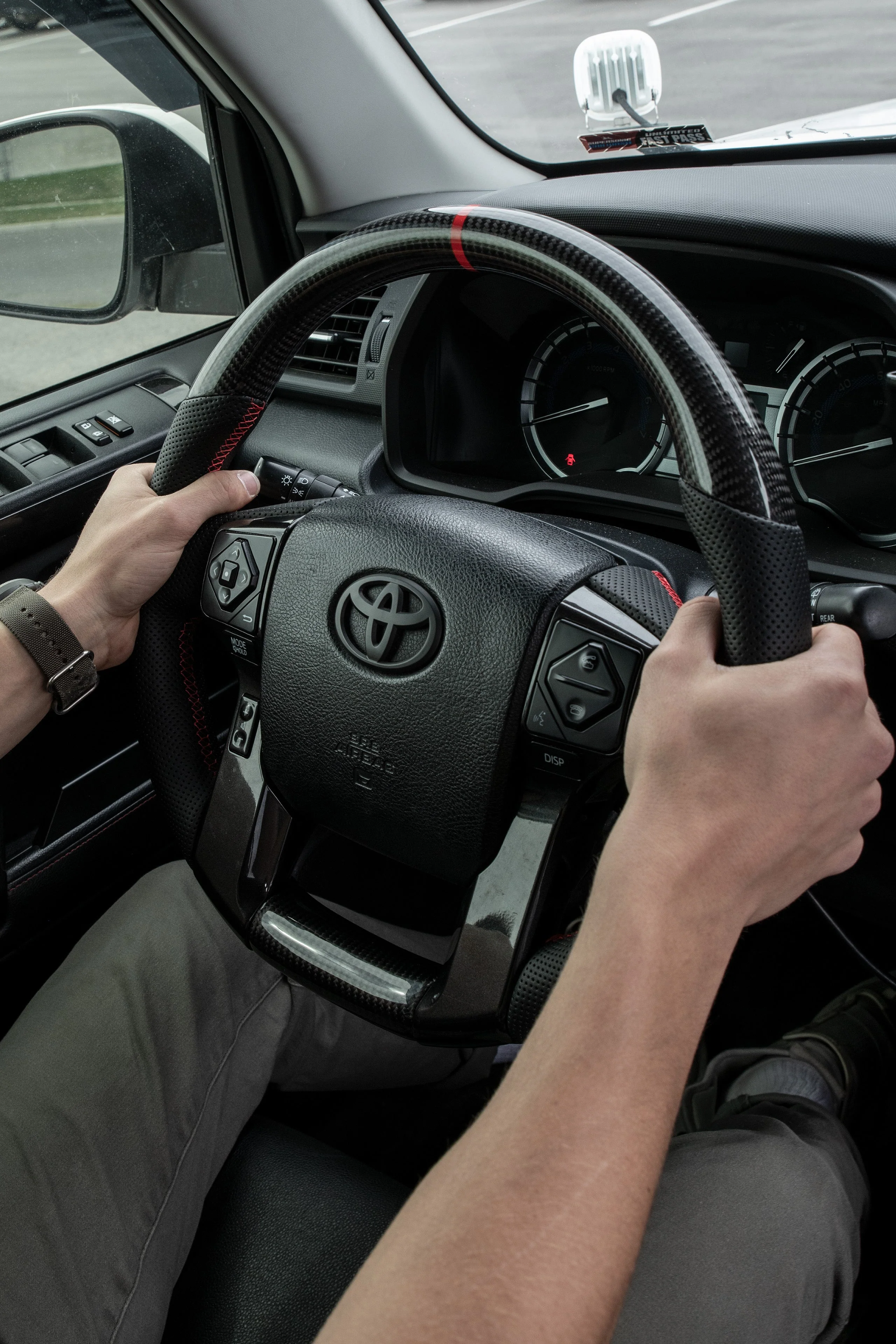 Carbon Fiber Steering Wheel For Tundra (2007-2021) - Image 8