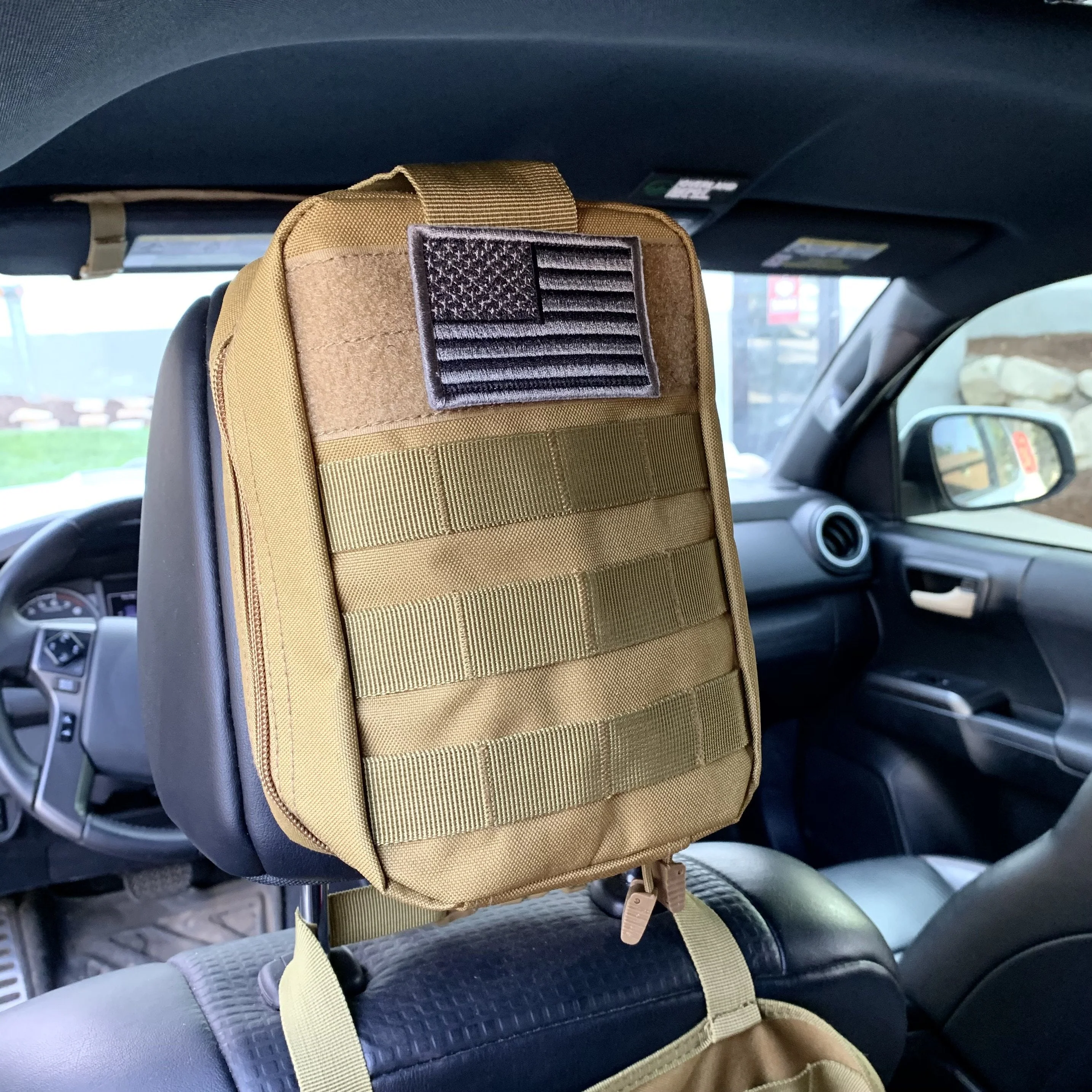 Tundra Lifestyle Headrest Bag - Image 4