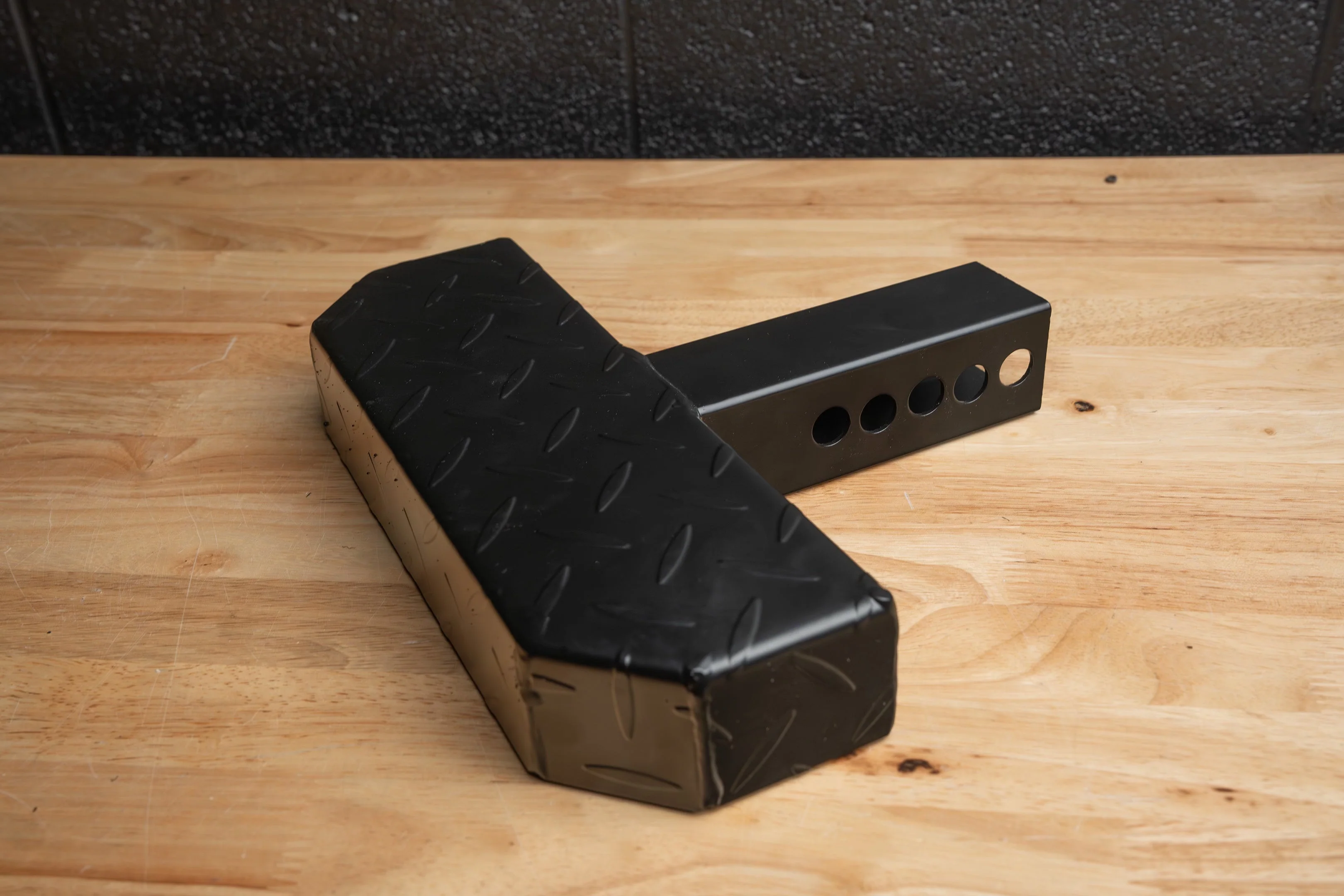 Tundra Lifestyle Hitch Step - Image 2
