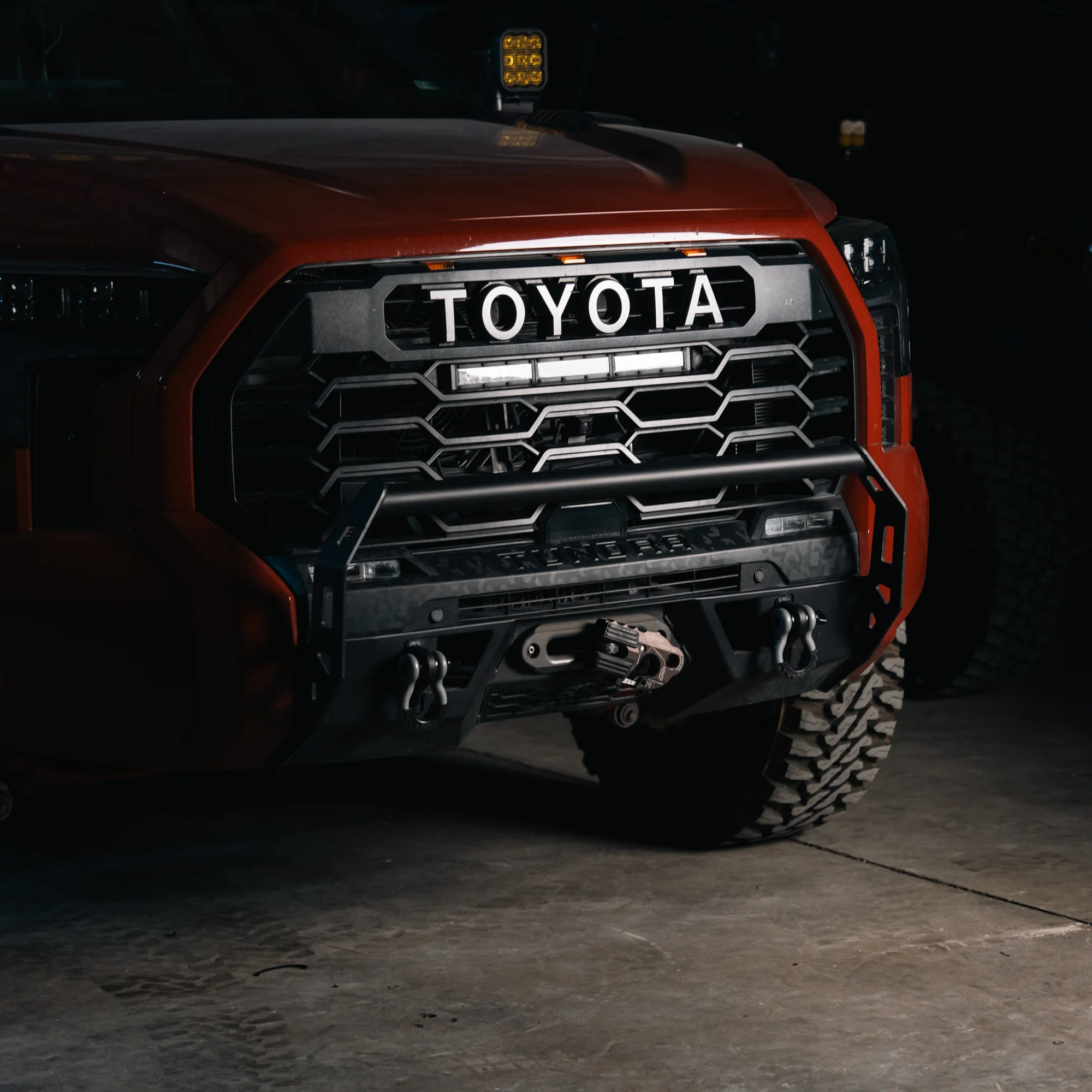 Tundra Lifestyle Rugged D-Ring Shackle - Image 10