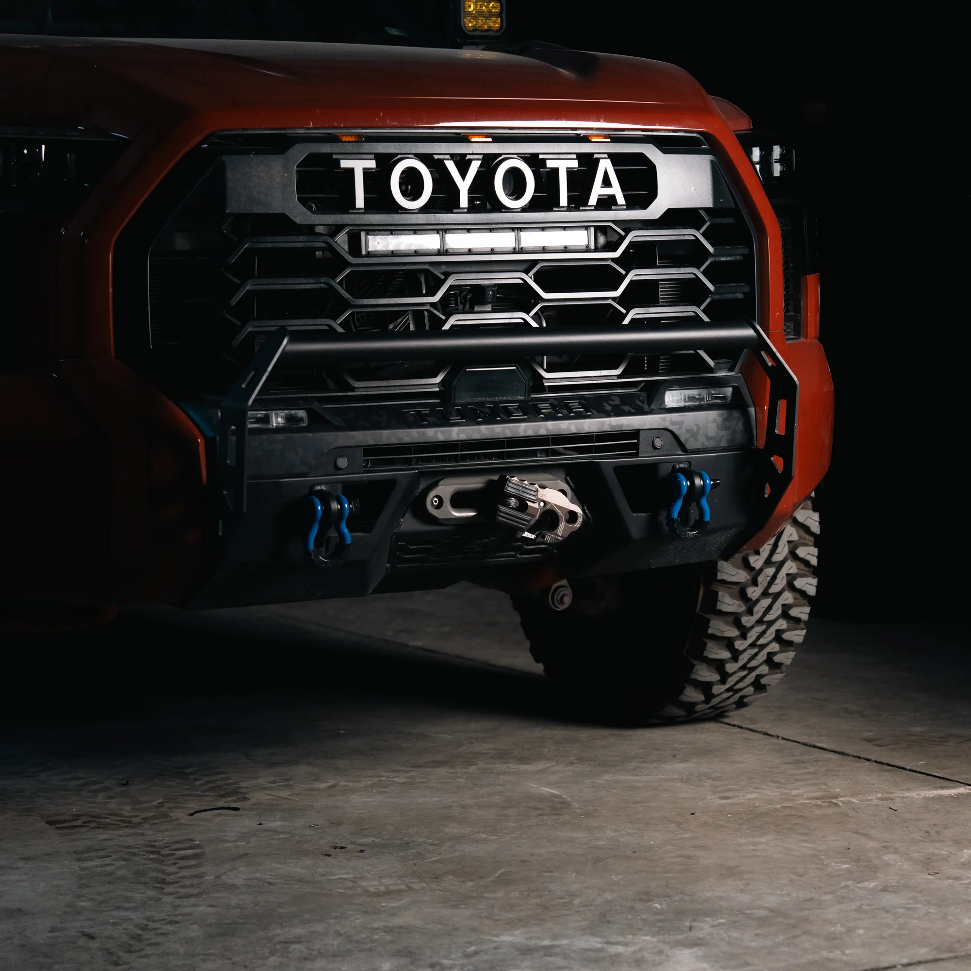 Tundra Lifestyle Rugged D-Ring Shackle - Image 6