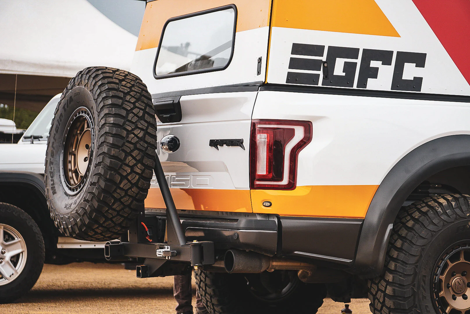 RIG'd UltraSwing™ Multi-Fit Spare Tire Hitch Mount - Image 15