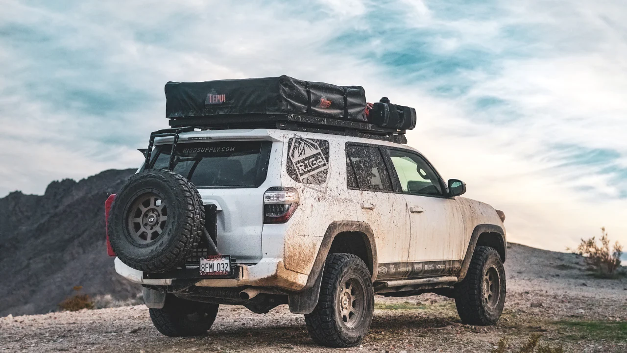 RIG'd UltraSwing® Short-Fit Spare Tire Hitch Mount - Image 14